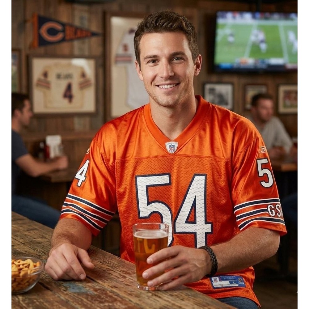 NFL Chicago Bears Brian Urlacher 54 Reebok Jersey Mens L Orange Football